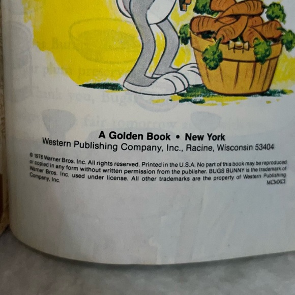 Bugs Bunny Too Many Carrots a Little Golden Book - Picture 4 of 6